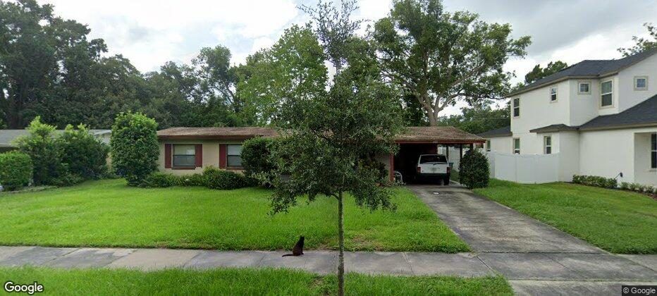 2454 Brookshire Ave before — the original ranch home